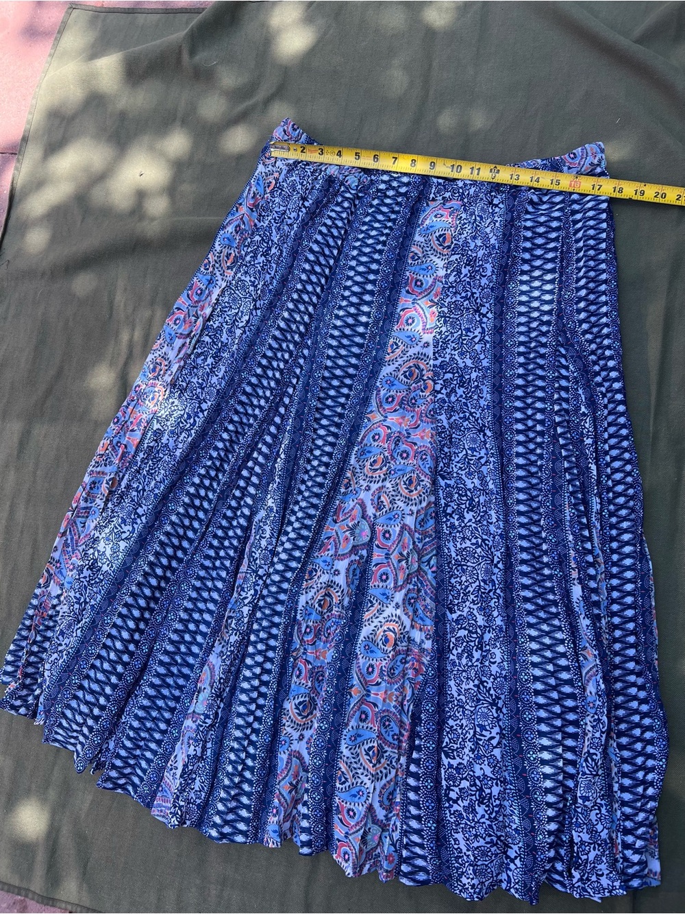 per una Blue and Pink Patterned Pleated A-Line Skirt